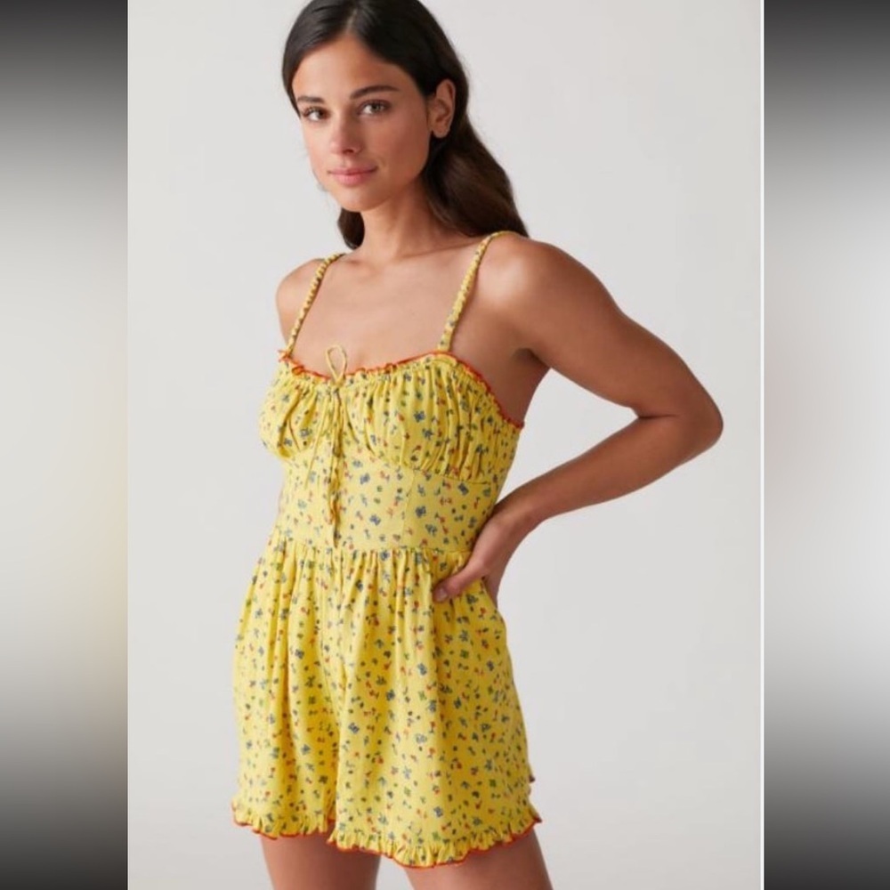 Urban Outfitters Yellow Floral Linen Ruffle Romper Size Small